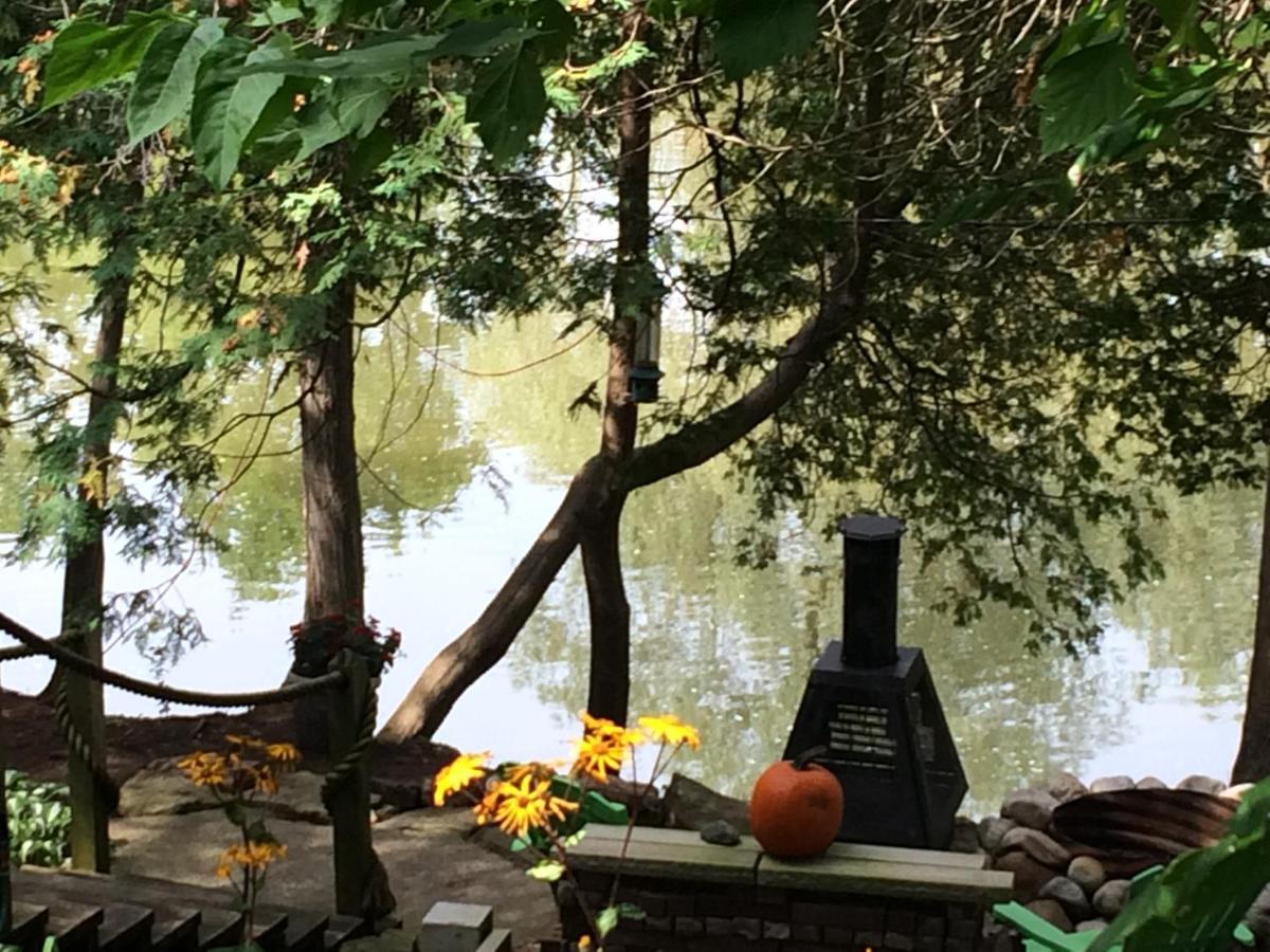 Romantic Riverside Suite In Elora Exterior foto